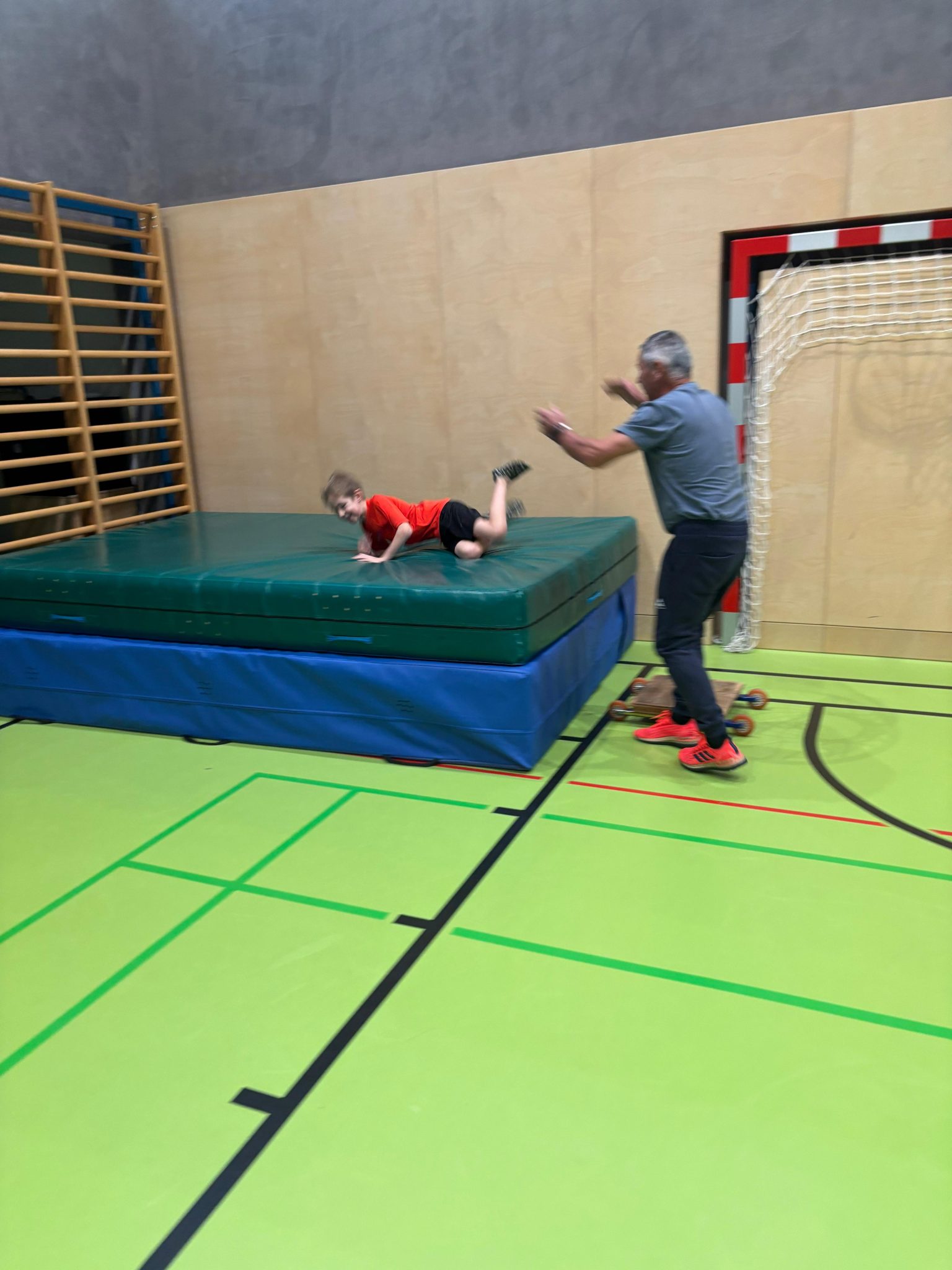 skisprung spiel Skisprung-Workshop in der Volksschule Aschach - Volksschule Aschach an
