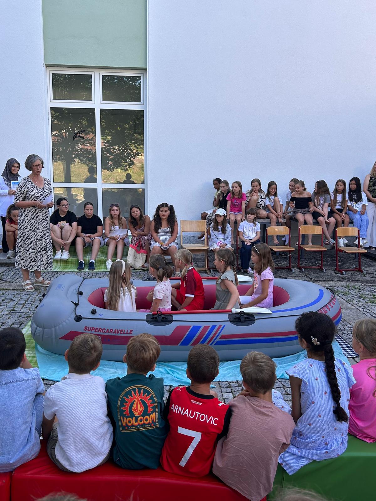 Feierlicher Schulabschluss: Gemeinsam ins Schuljahr-Finale